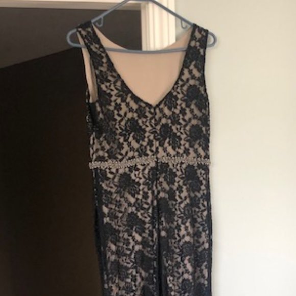 Black Lace Floor Length Dress - Picture 4 of 5